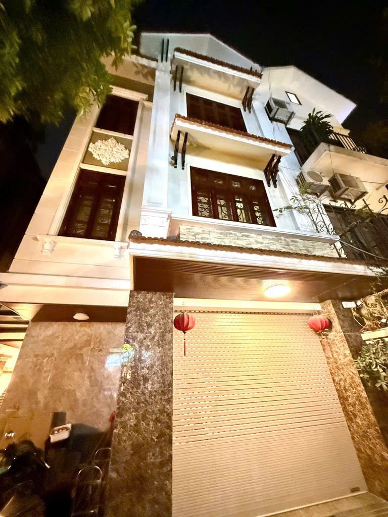 Bán biệt thự khu đô thị Mễ Trì Thượng 127m² giá 39.5 tỷ - Vị trí đắc địa, ô tô tránh