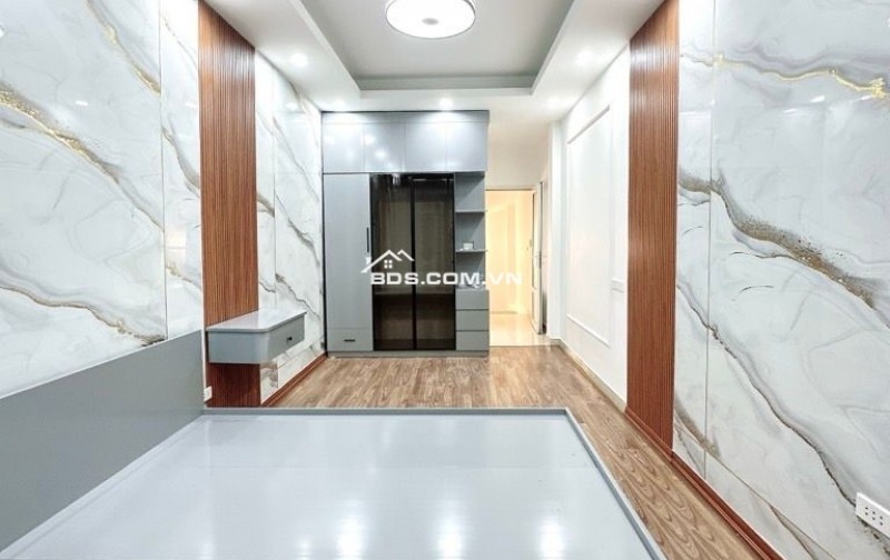 Bán nhà đường Trương Định 27m² giá 6,55 tỷ - Ngõ nông, gần phố