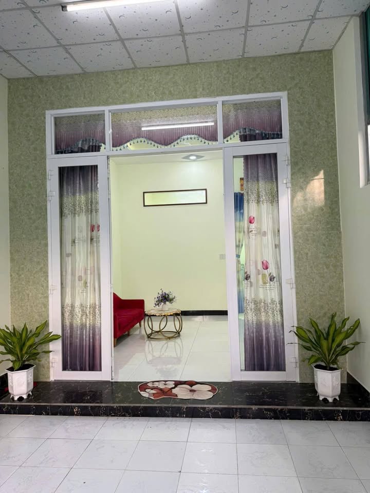 Nhà bán Ninh Thạnh, Tây Ninh 104m² giá 970 triệu - Full nội thất tặng kèm!