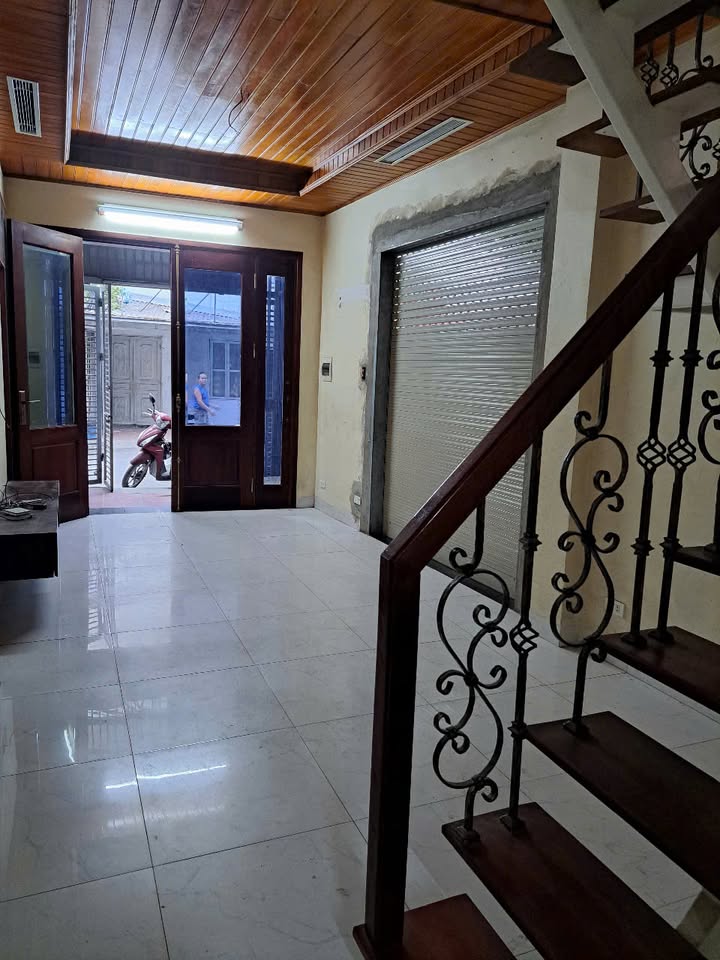 Nhà nguyên căn cho thuê tại Hoàng Mai 2 tầng - Giá chỉ 4.7 triệu