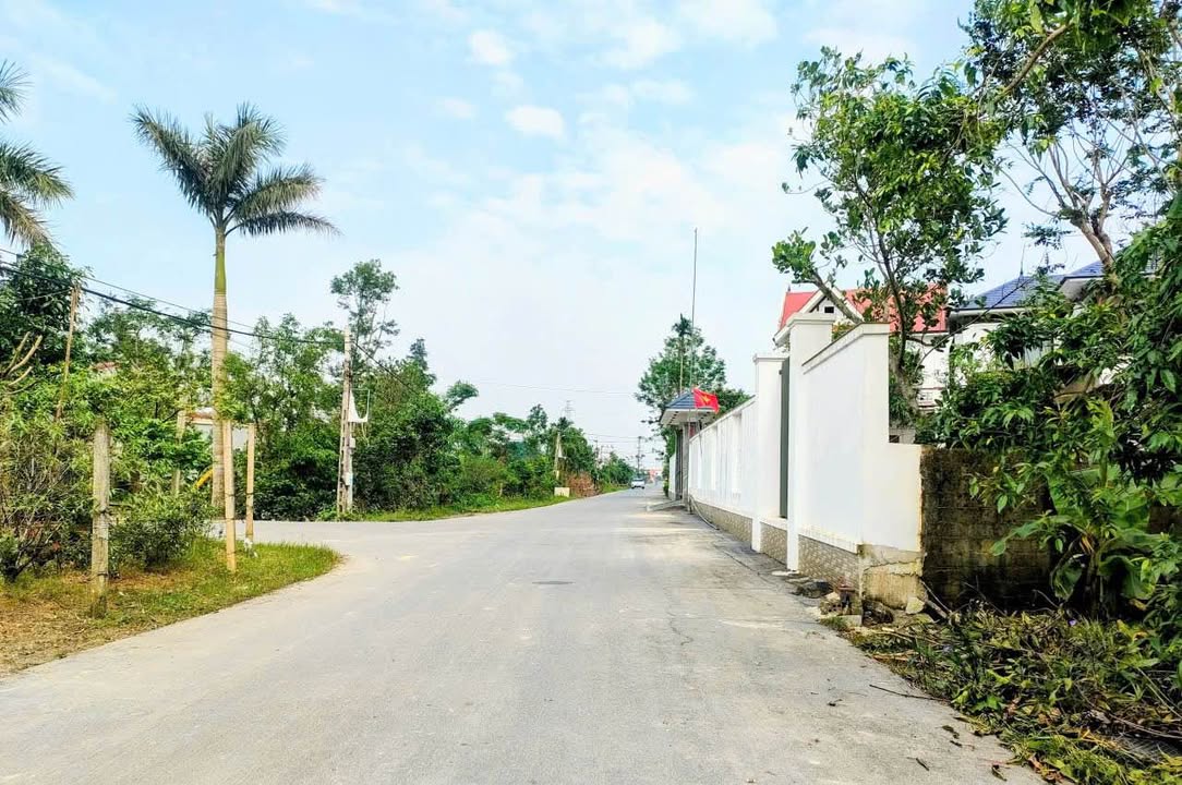 Đất Kỹ Các - Tân Lâm Hương 150m² giá 1.7 tỷ - Khu dân cư văn minh!