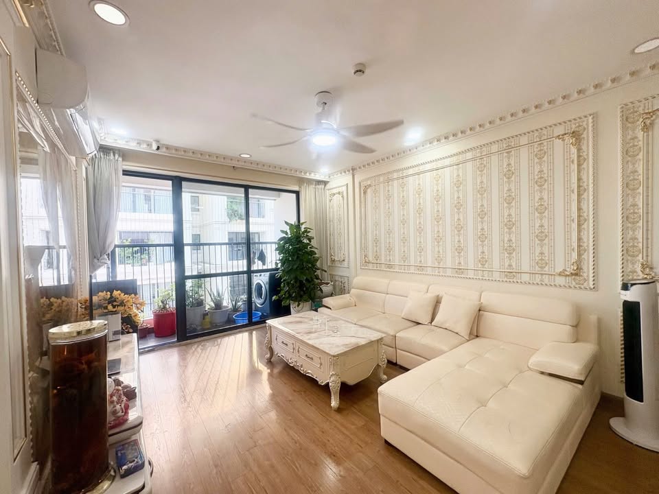 Căn hộ Iris Garden Mễ Trì 104m² giá 9 tỷ - Vào ở ngay, không cần sửa chữa!