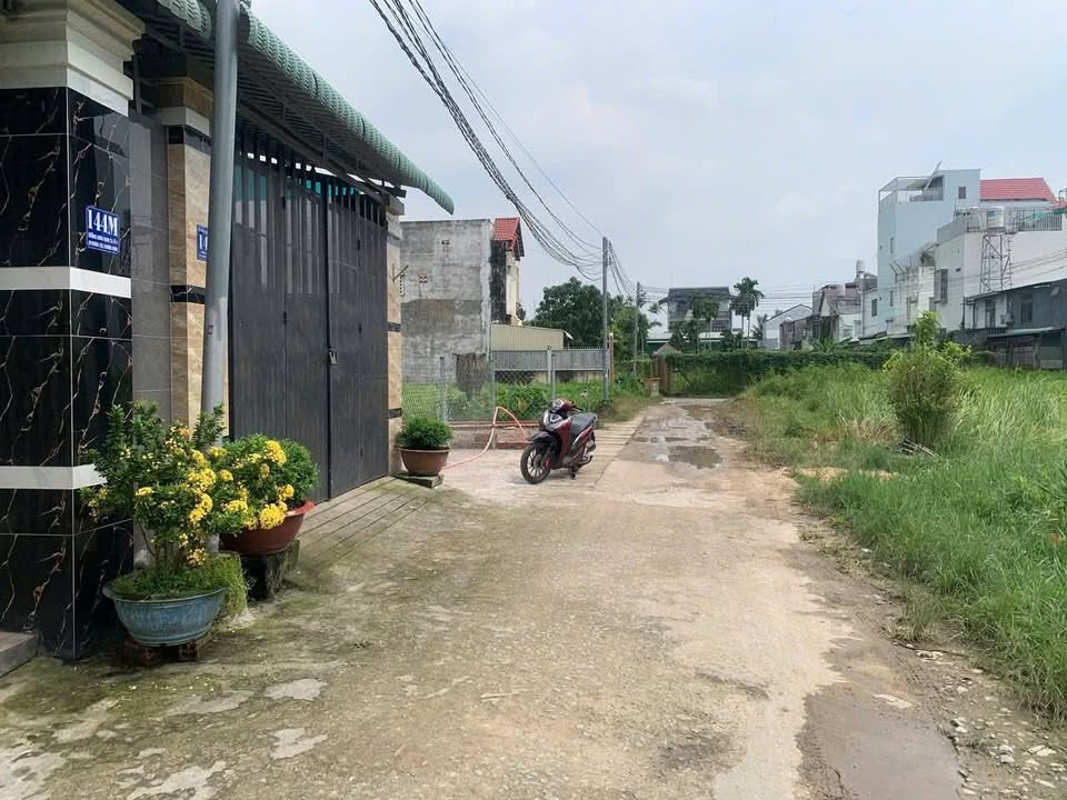 Đất nền Hưng Định, Thuận An 100m² giá 2.55 tỷ - Chính chủ bán gấp!