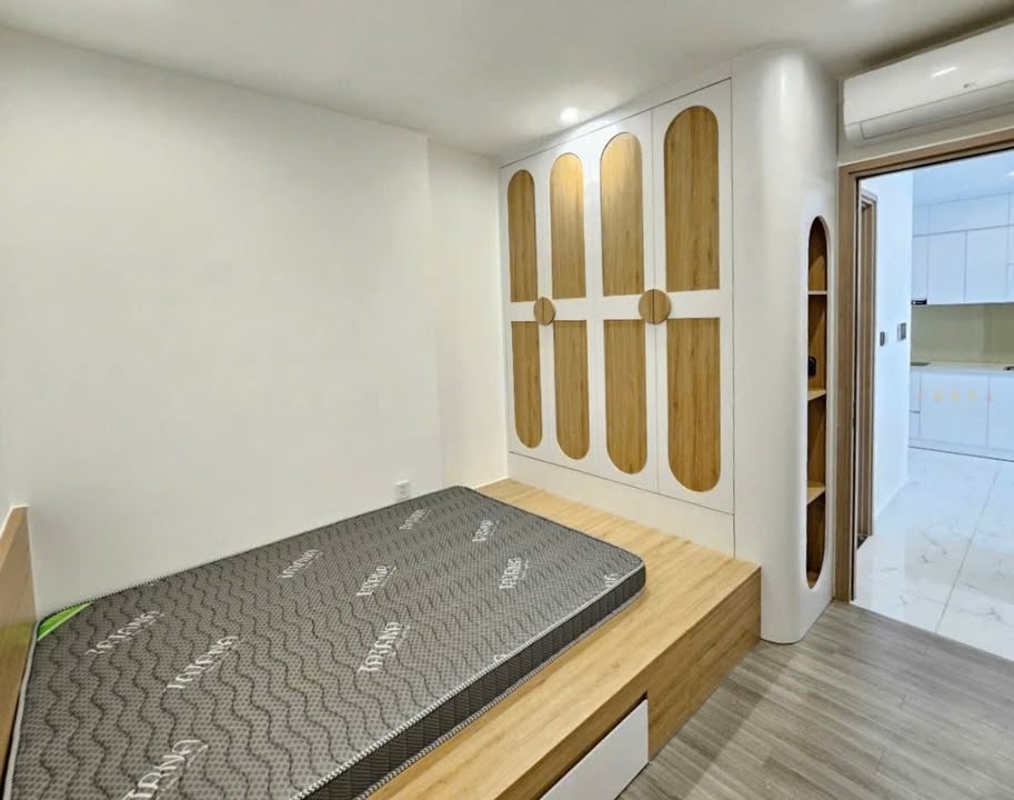 Căn hộ Vinhomes Grand Park Quận 9 2PN giá 10 triệu - View sông thoáng mát!