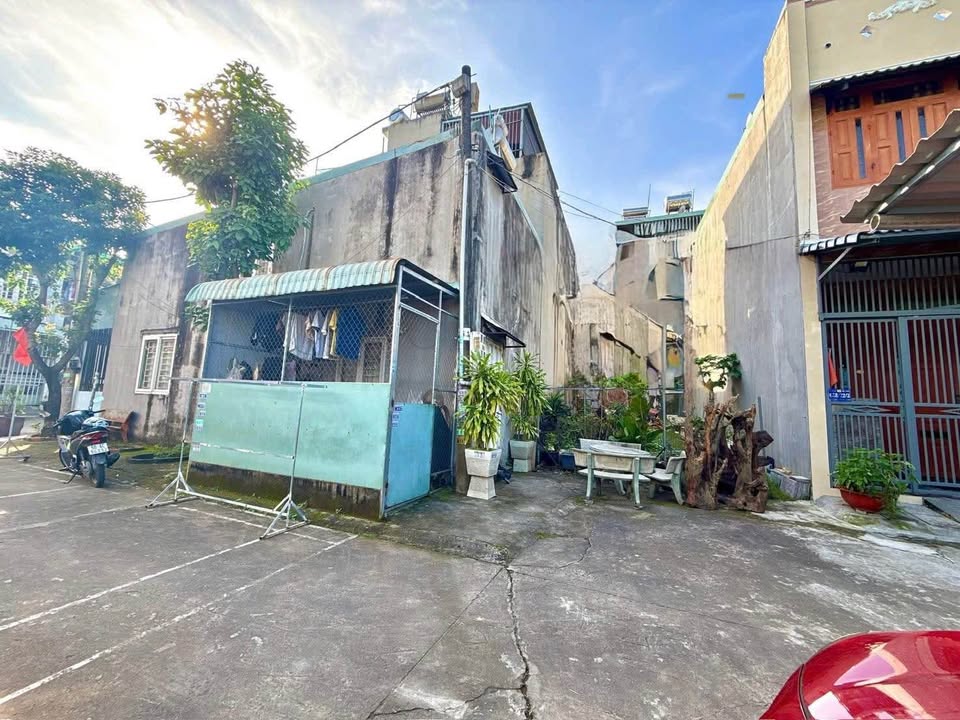 Đất nền Dĩ An 65m² giá 2.65 tỷ - Sổ hồng chính chủ, vị trí đẹp!