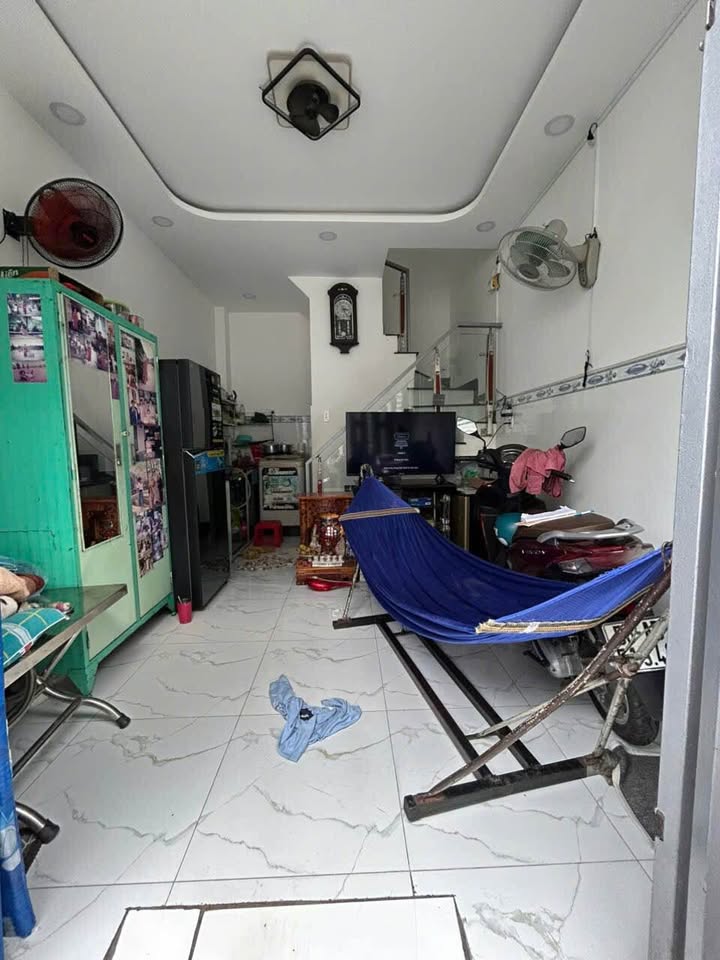 Nhà quận Bình Tân 21m² giá chỉ 1 tỷ - Sẵn sàng vào ở ngay!