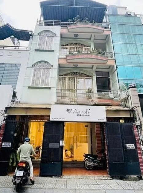 Nhà mặt tiền phường Tân Định, quận 1, 84m² giá 80 triệu - Thích hợp kinh doanh!