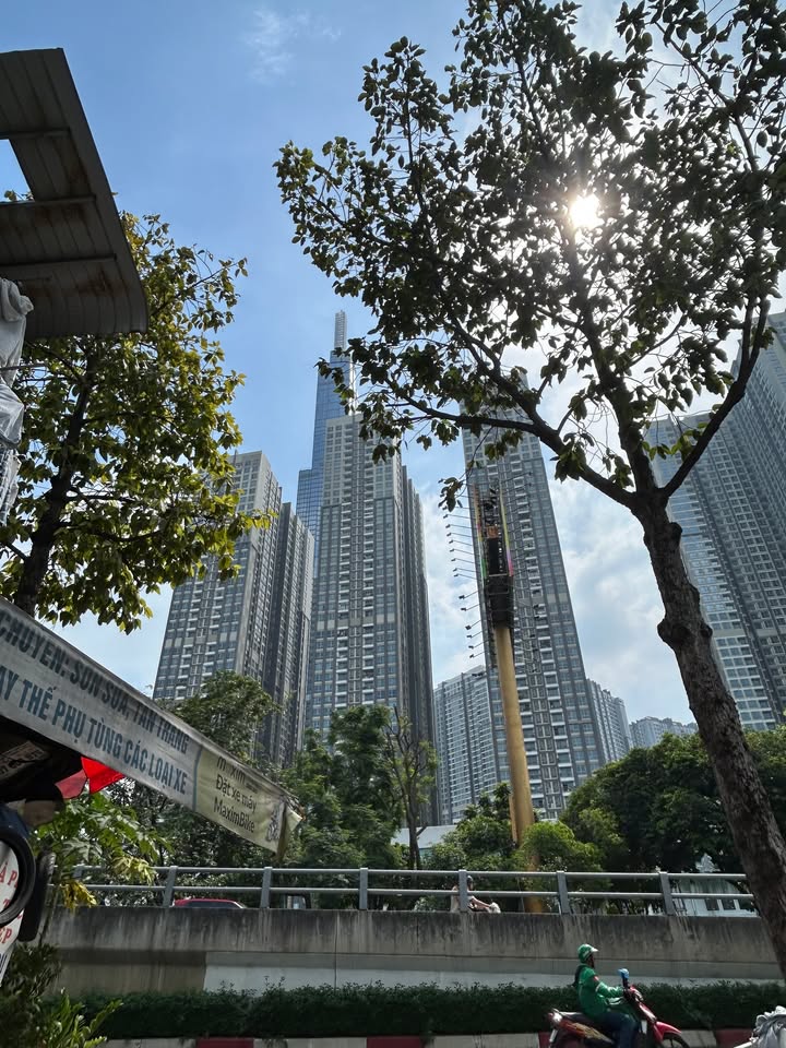 Nhà cho thuê mặt tiền Nguyễn Hữu Cảnh, Thạnh Mỹ Tây 117m² - Phù hợp làm kho, spa, studio!