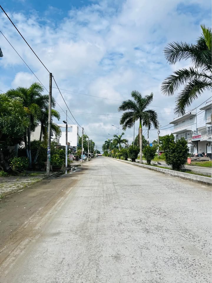 Nhà đẹp Cà Mau 107.5m² giá 2.3 tỷ - Sẵn sàng vào ở ngay!