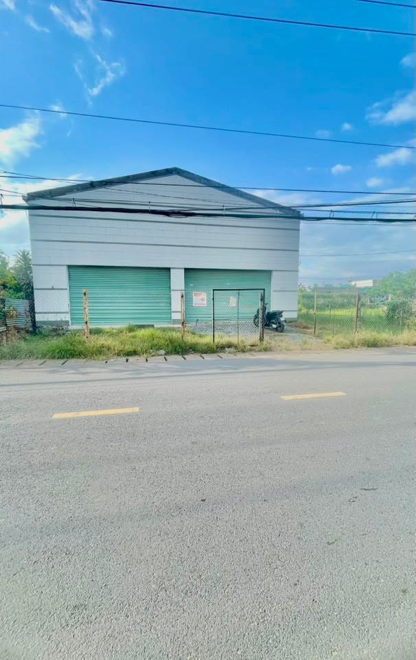 Nhà 2 mặt tiền đường Cây Dầu, Nhơn Trạch 656m² giá 21 tỷ - Đầu tư sinh lời tuyệt vời!