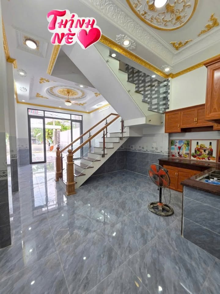 Nhà mặt tiền ĐT743 Tân Đông Hiệp 112m² giá 7.5 tỷ - Kinh doanh tuyệt vời!