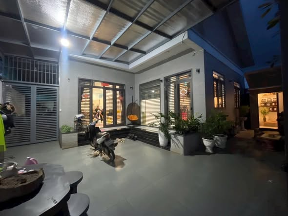 Nhà Mái Thái Hòa Long, Bà Rịa 280m² giá 6 tỷ - Khu dân cư VIP