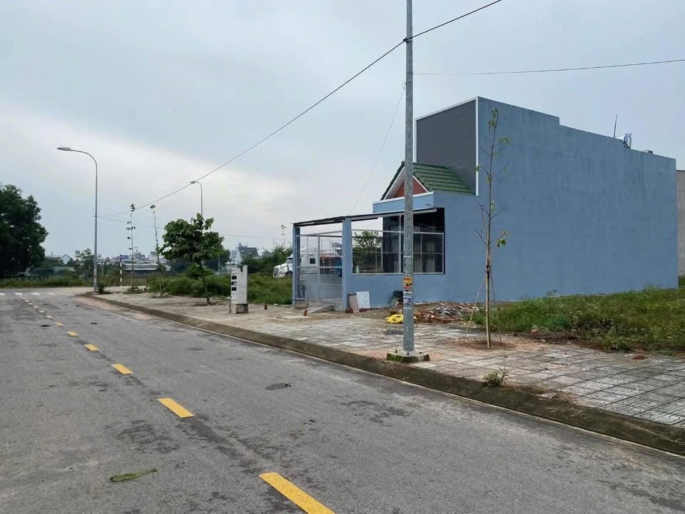 Nhà phố tái định cư Phước Thiền Nhơn Trạch 96m² giá 3 tỷ - Sổ đỏ chính chủ