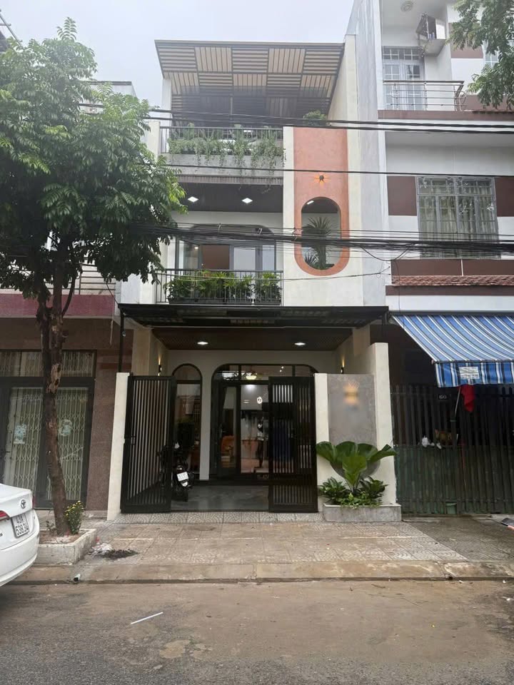 Nhà 3 tầng đường Nguyễn Viết Xuân, Hòa Minh, Đà Nẵng 87.5m² giá 7.99 tỷ - Sẵn sàng vào ở ngay!