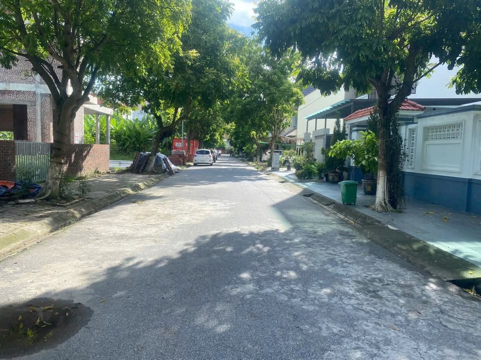 Townhouse khu biệt thự Mê Linh Hải Phòng 300m² - Giá tốt, hướng Tây tứ trạch!