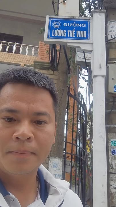 Bán đất tặng nhà mặt tiền Lương Thế Vinh, Đà Nẵng 135m² giá 13.5 tỷ - Cơ hội vàng cho nhà đầu tư!