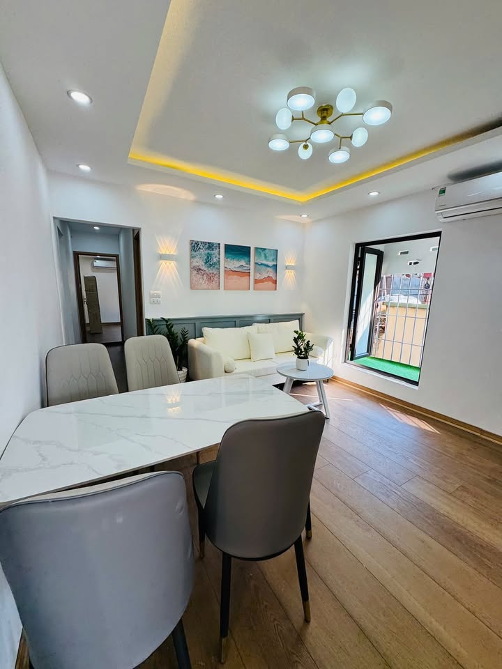 Căn hộ Tập thể Quỳnh Mai, Hai Bà Trưng 80m² giá thỏa thuận - Lô góc thoáng sáng, đầy đủ nội thất!