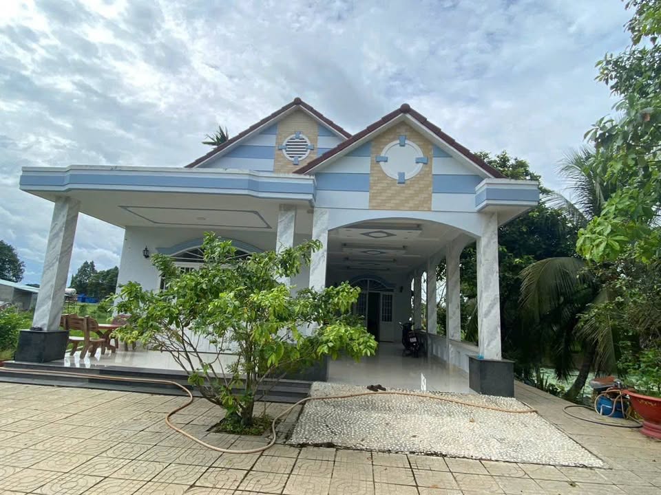 Đất thổ cư 2350m² Thạnh Đông, Tân Châu giá 4 tỷ - Gần Quốc lộ 785, view hồ đẹp!