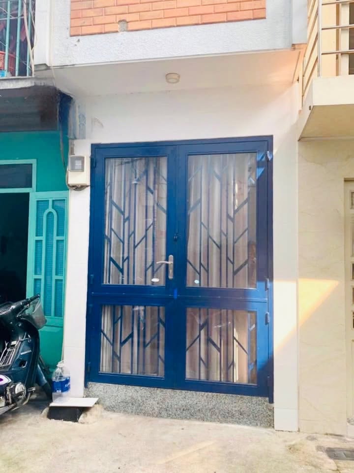 Nhà nguyên căn cho thuê tại Trần Quang Khải, Quận 1 - Phù hợp cho gia đình nhỏ!