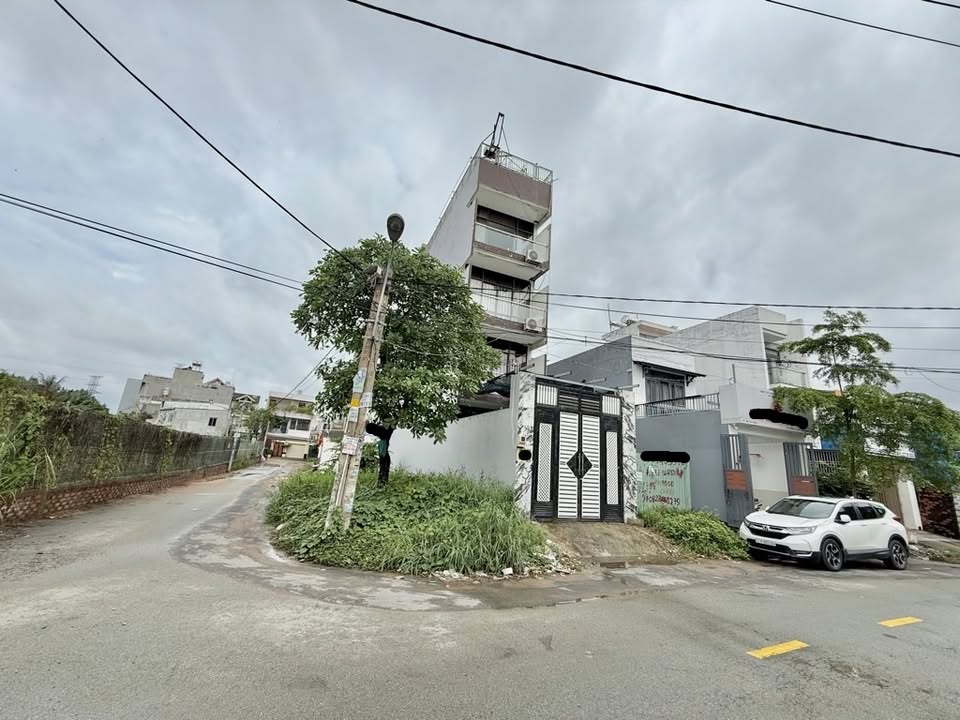 Lô đất góc Linh Đông 96m² giá 6.6 tỷ - Đường lớn, vị trí đắc địa!