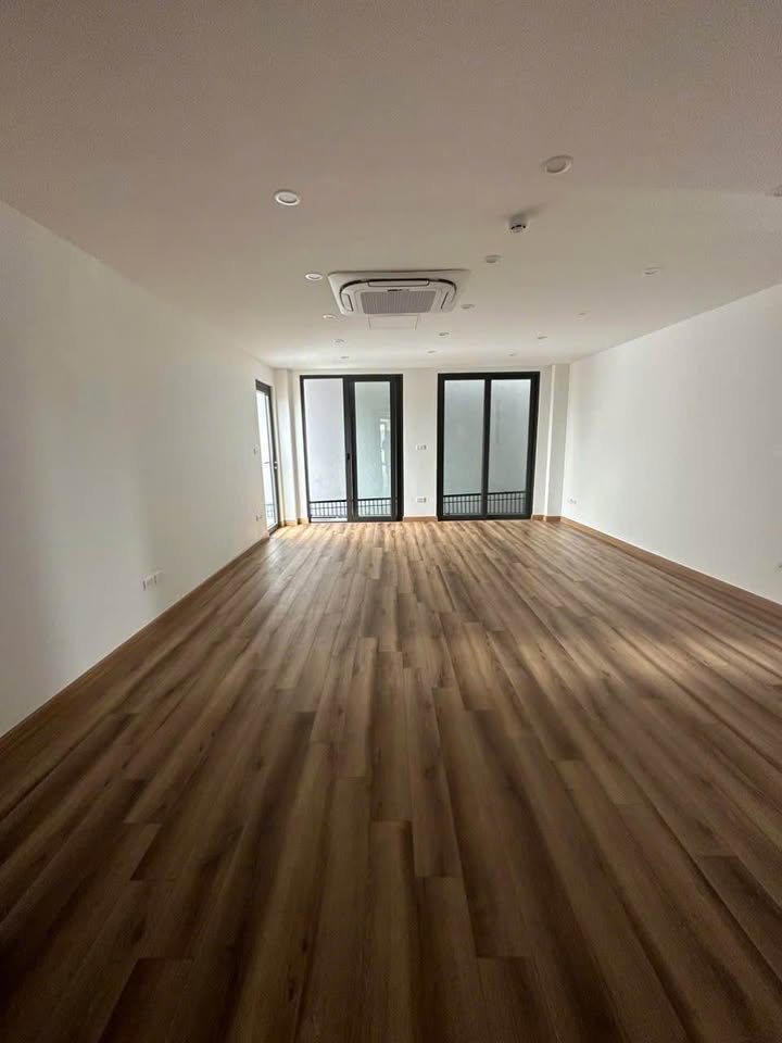 Văn phòng cho thuê Trần Quang Diệu Đống Đa 40m² giá chỉ 9 triệu - Không thể bỏ lỡ!