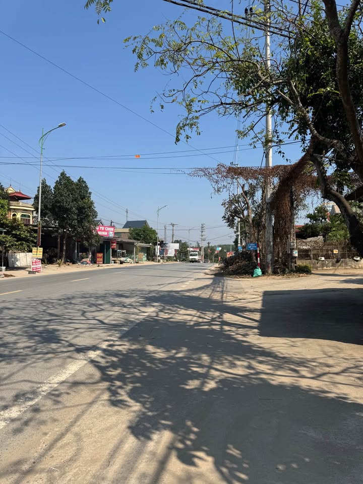 Đất nền mặt tiền TL87, Ba Trại, Ba Vì 296m² giá 5.92 tỷ - Kinh doanh sầm uất ngay vị trí đẹp!