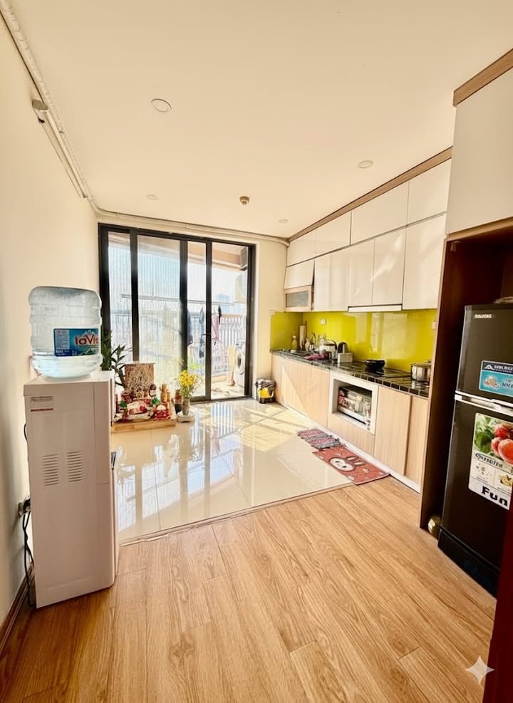 Căn hộ CT36 Định Công 60m² giá 5 tỷ - Sổ đỏ chính chủ, nội thất đẹp!