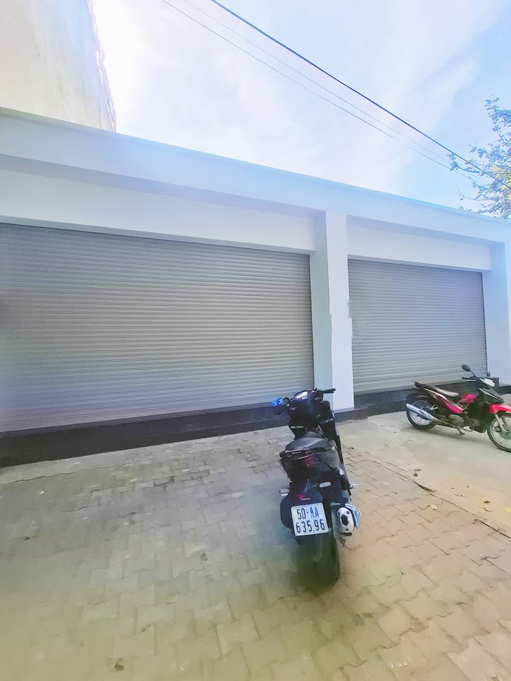 Mặt bằng kinh doanh Trấn Biên 615m² giá 90 triệu - Sẵn sàng hoạt động ngay!