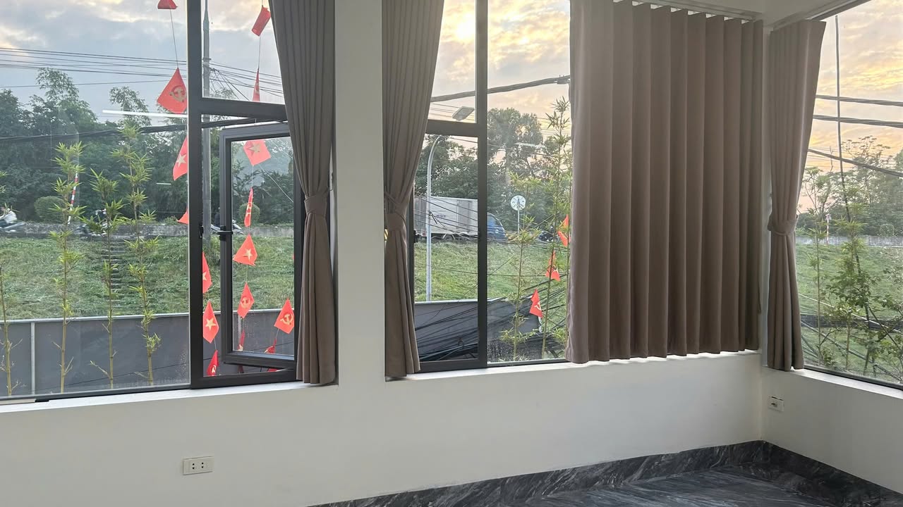 Nhà cho thuê 55m² tại Long Biên - Sạch sẽ, thoáng mát, vào ở ngay!