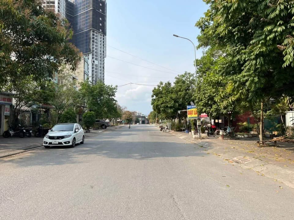 Nhà mặt tiền khu đô thị Hà Khánh A 90m² giá 8 tỷ - Kinh doanh đắc địa!