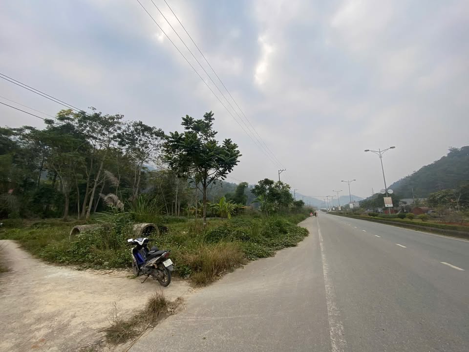 Đất mặt đường đôi Hà Giang 299m² - Tiềm năng kinh doanh lớn!