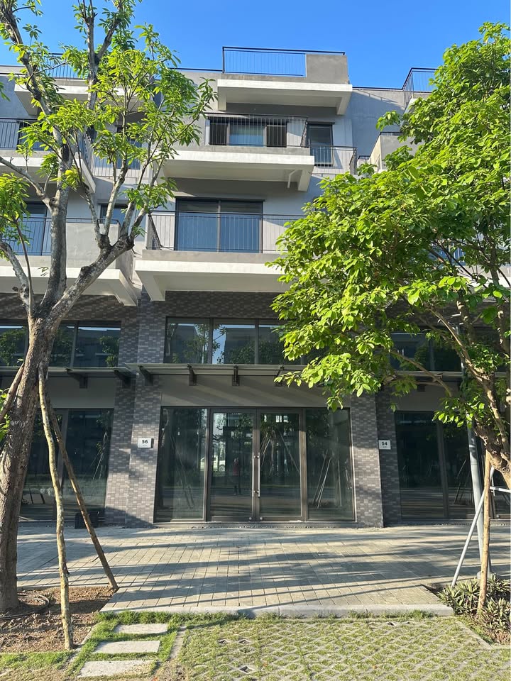 Nhà phố Eco Central Park Vinh 108m² giá thương lượng - Vị trí đắc địa, pháp lý rõ ràng!