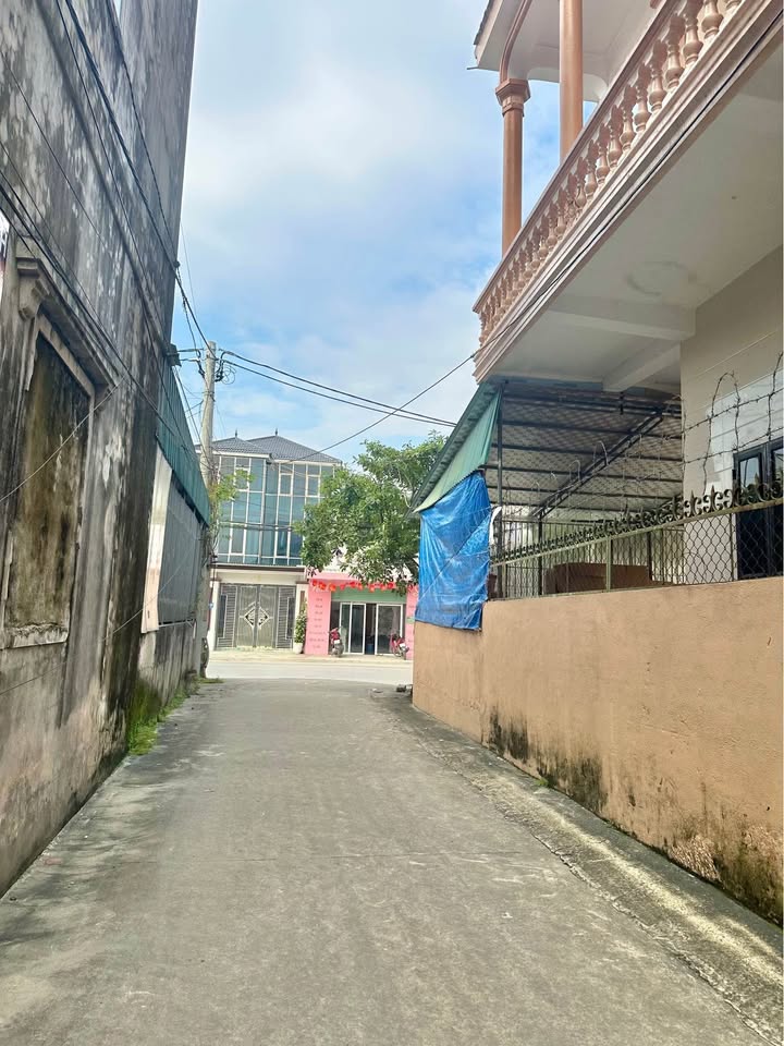 Đất Vinh Tân 101m² giá 2 tỷ - Ô tô vào thoải mái, vị trí thuận lợi!