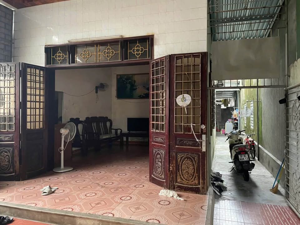 Nhà 2 tầng phường Bến Thủy 138m² giá 5.86 tỷ - Cơ hội vàng đầu tư!