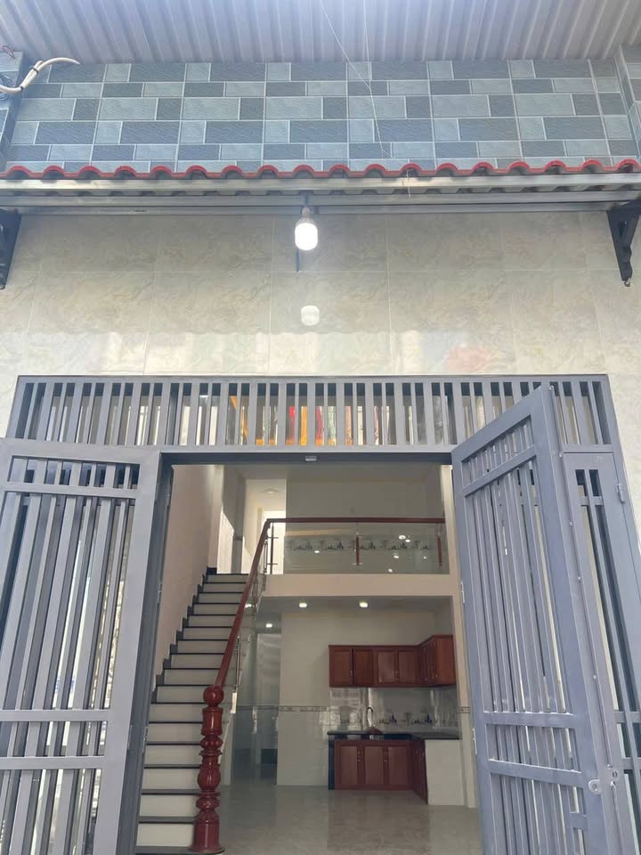 Nhà cấp 4 gác lửng Tân Bình, Dĩ An 54m² giá 1.55 tỷ - Khu dân cư sầm uất!