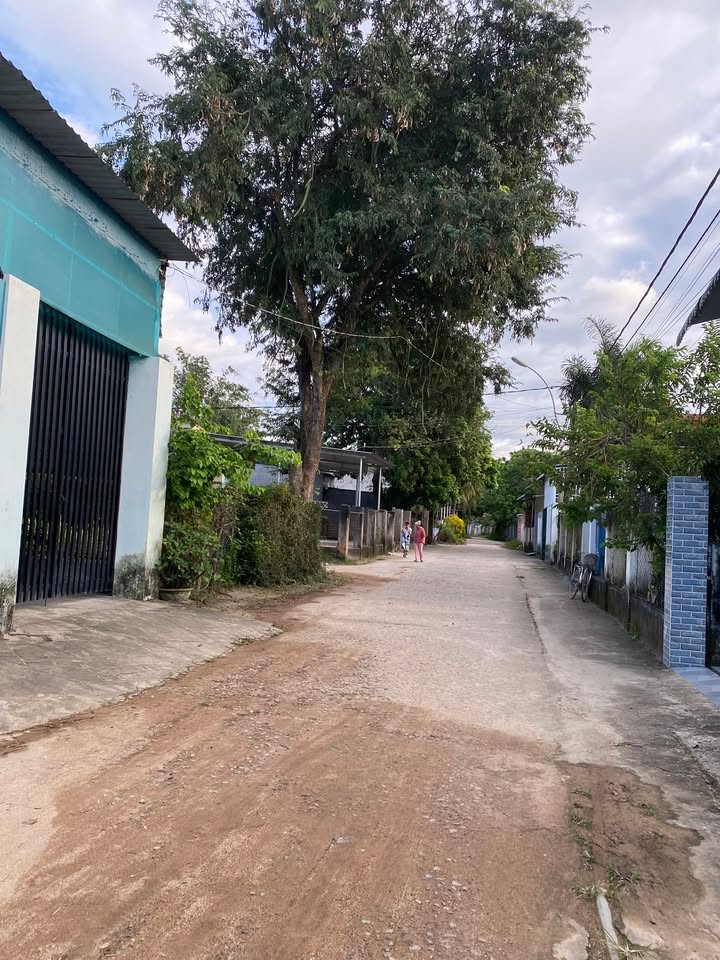 Đất nền Vinh Quang, Kon Tum 192m² giá 500 triệu - Vị trí đắc địa gần chợ!