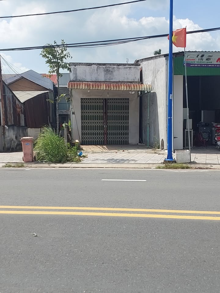 Đất nền mặt tiền Hoàng Quốc Việt, Cần Thơ 70m² giá 5.7 tỷ - Pháp lý thổ cư rõ ràng!