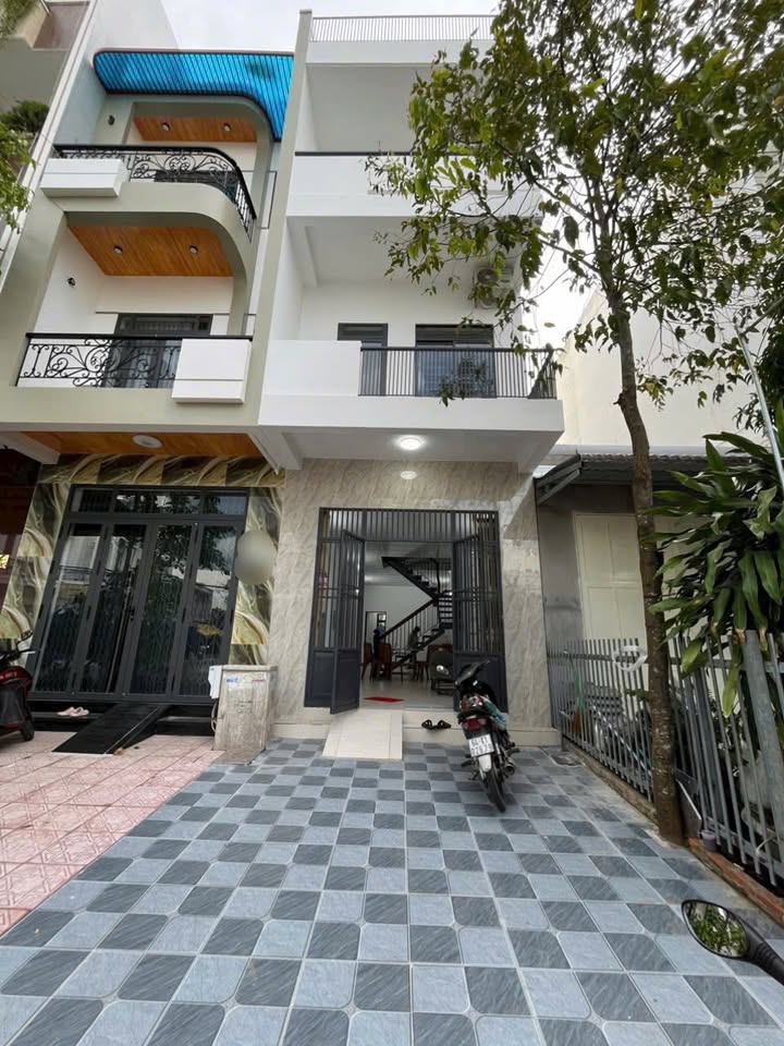 Nhà 2 Lầu Đẹp Tại Tân An, Cần Thơ - 7 Phòng Ngủ, Cho Thuê 16 Triệu