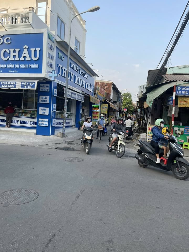 Nhà mặt tiền Lái Thiêu, Thuận An 158m² giá 6.7 tỷ - Vị trí kinh doanh tuyệt vời!