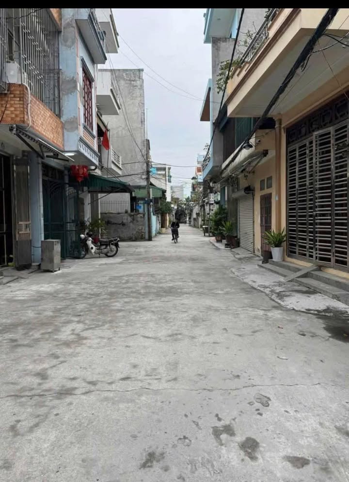 Nhà 2,5 tầng Trần Thủ Độ Tiền Phong 47.8m² giá 1 tỷ - Chính chủ bán gấp!