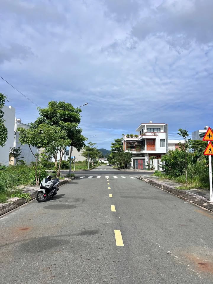 Đất nền Khu Dân Cư Hưng Việt, Long Tâm, Bà Rịa 78m² giá chỉ 2.43 tỷ - Cơ hội đầu tư tuyệt vời!