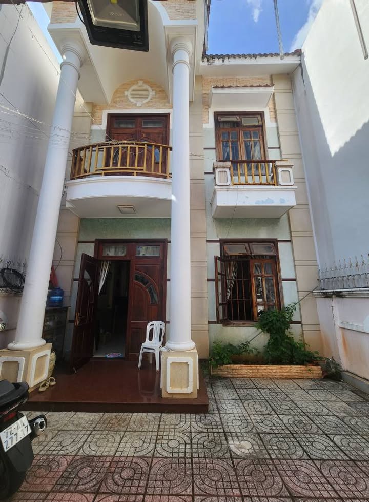 Biệt thự đẹp tại Nguyễn Hữu Cảnh, Vũng Tàu 160m² giá 12.5 tỷ - An cư lý tưởng!