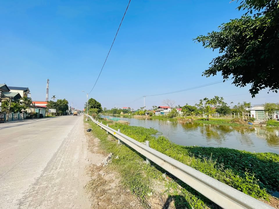Đất nền Kim Sơn Ninh Bình 200m² - Dân cư đông đúc, vị trí trung tâm!
