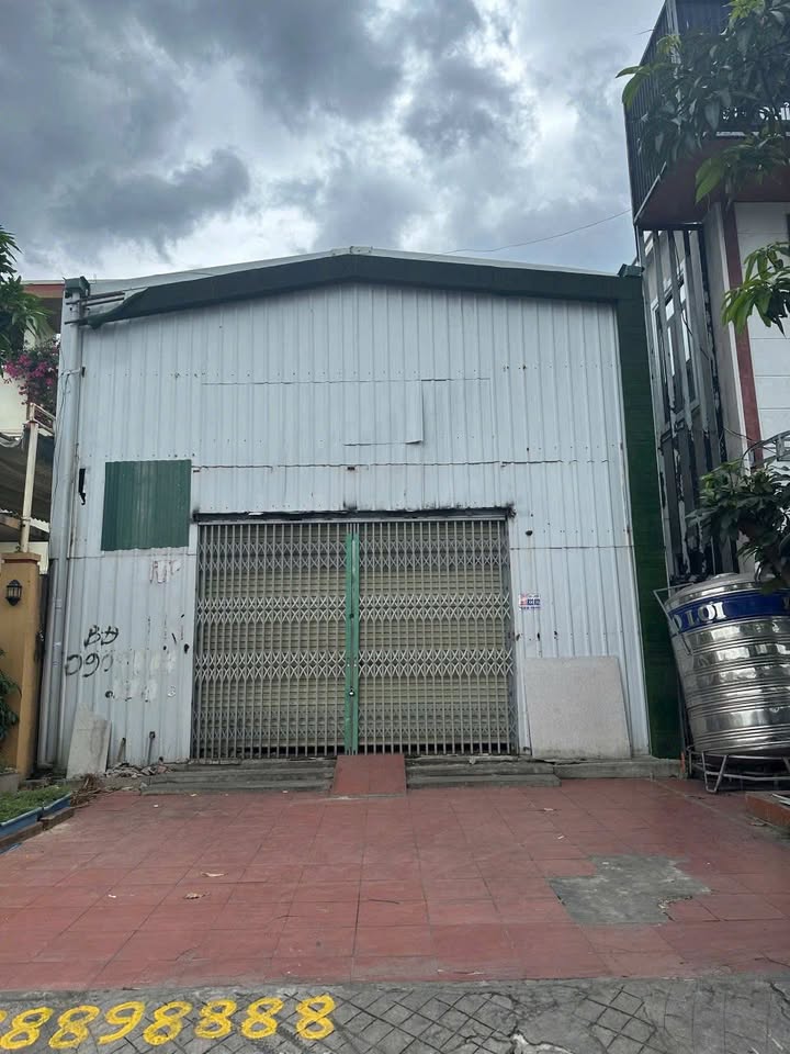 Kho xưởng cho thuê khu đô thị mới Cao Xanh - 200m² giá chỉ 9 triệu/tháng