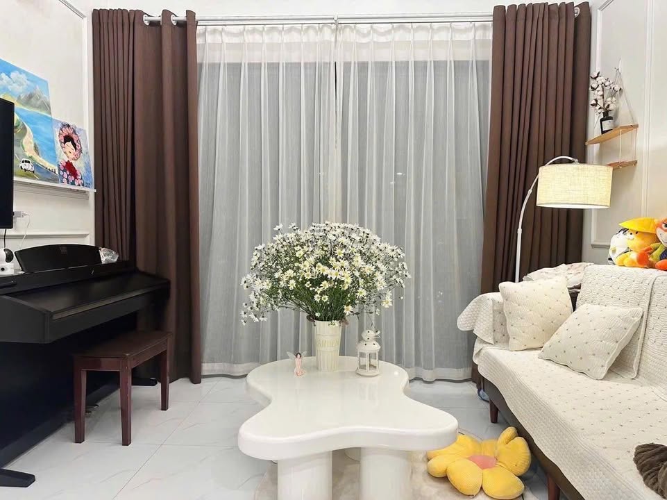 Căn hộ The Emerald CT8 Mỹ Đình 99m² giá 9 tỷ - View thoáng mát, sổ đỏ lâu dài!