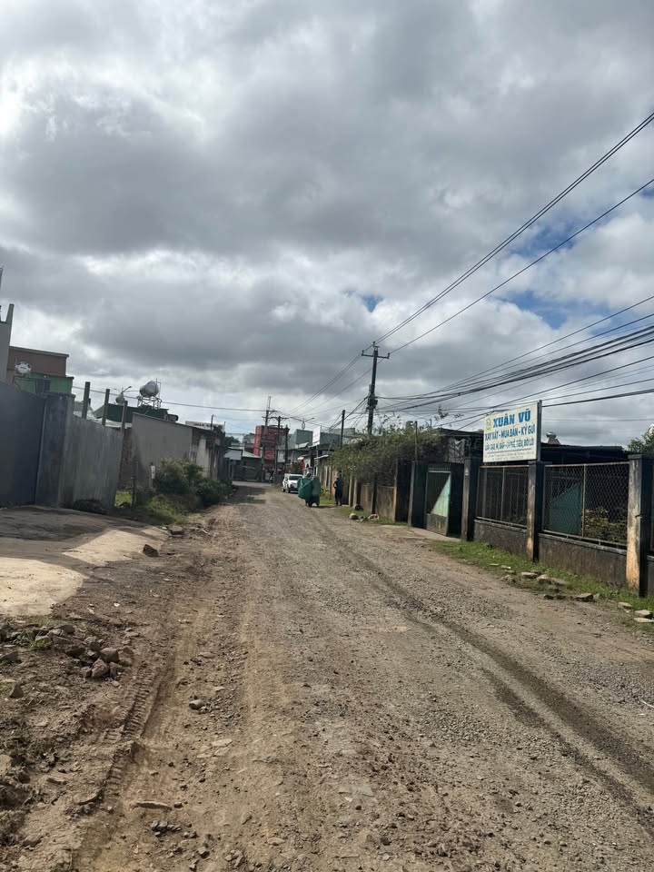 Nhà mặt tiền Hàn Thuyên, Biển Hồ 216m² giá 1 tỷ - Chính chủ thương lượng