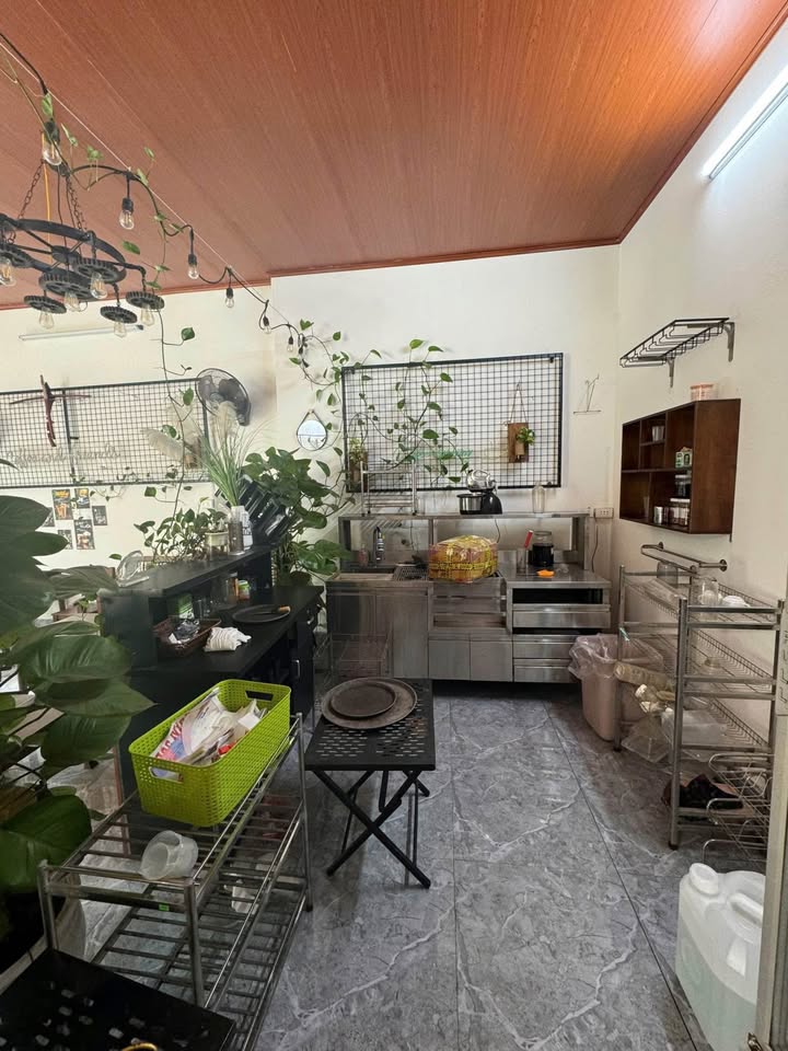 Nhà kinh doanh coffee tại Thị Cầu, Bắc Ninh 92m² giá 8 tỷ - Vị trí đẹp, mặt bằng sẵn sàng!