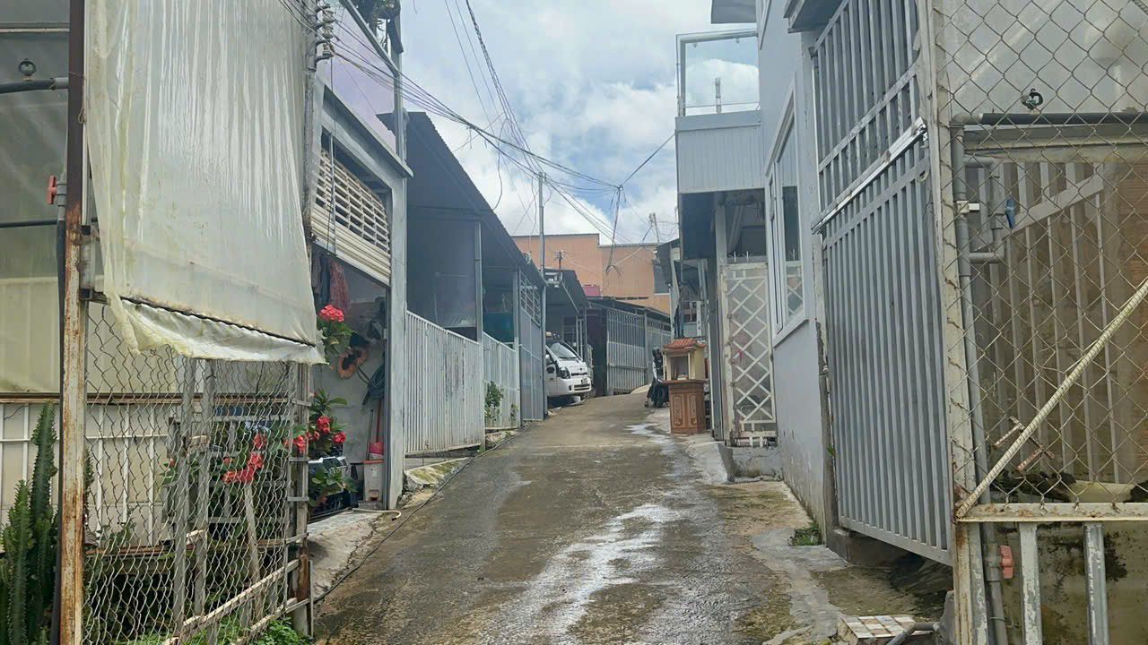 Đất Hòn Bồ Đà Lạt 200m² giá 3.6 tỷ - Đầu tư lý tưởng cho nghỉ dưỡng!