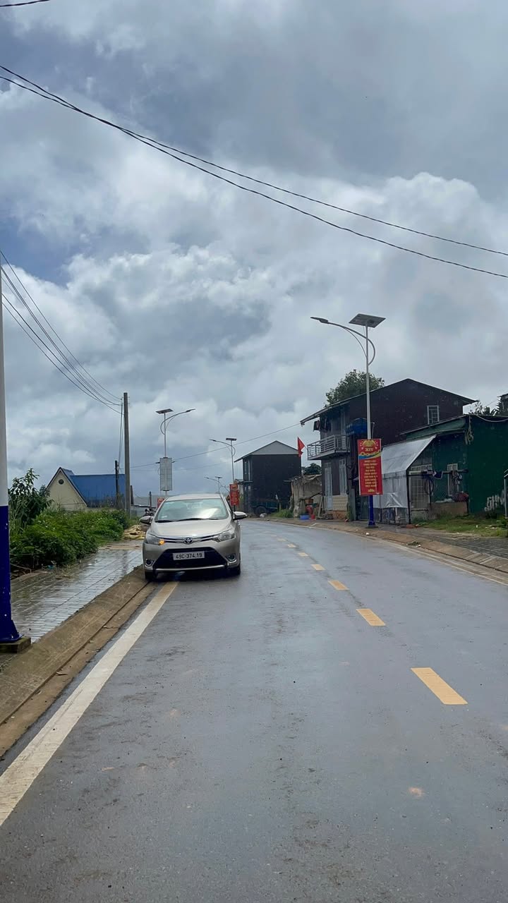 Đất nền thôn Liêng Bông, Lạc Dương 180m² giá 1.8 tỷ - Cơ hội đầu tư sinh lời!