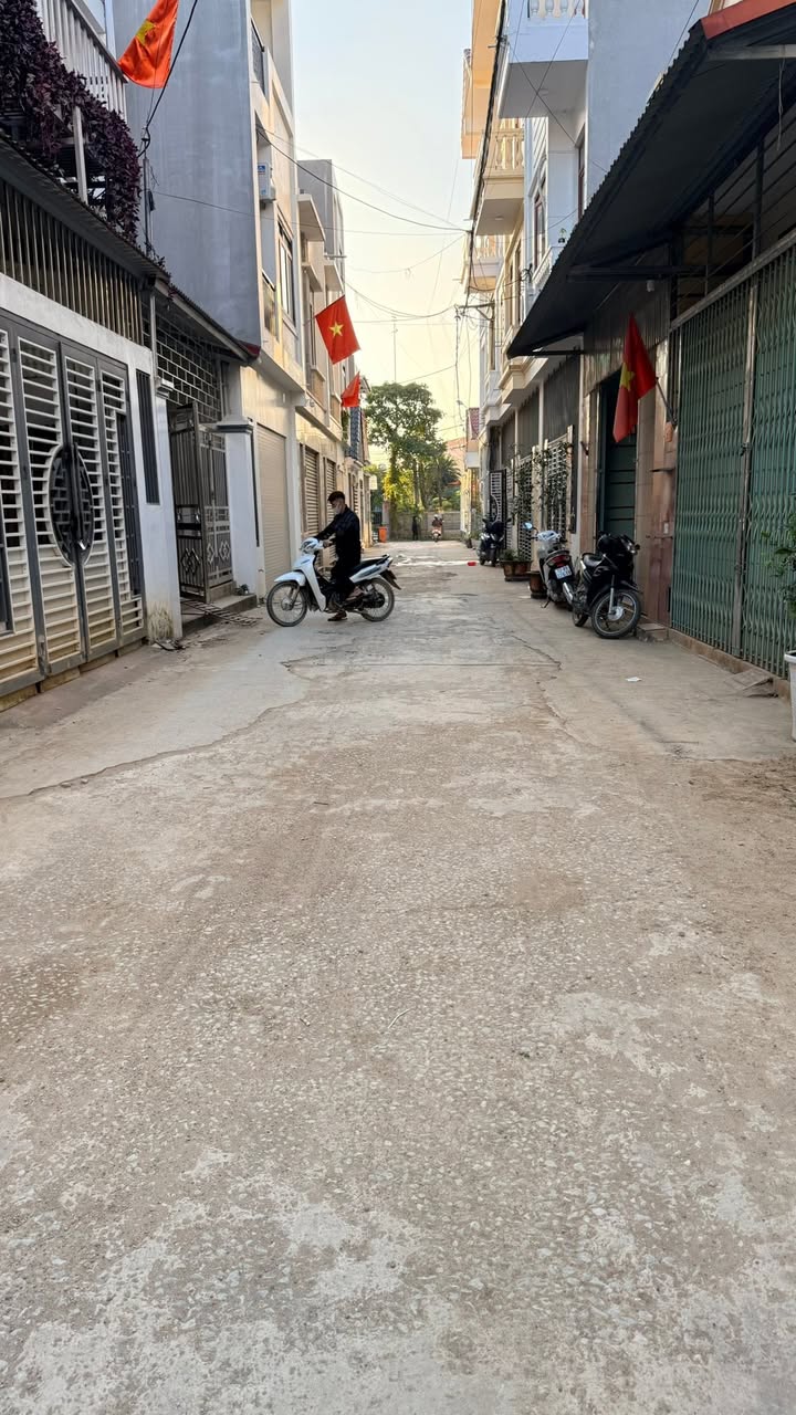 Đất nền trung tâm Lạng Sơn 88m² - Sổ đỏ chính chủ, giá chỉ từ 800 triệu!